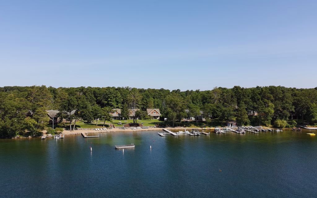 Kavanaughs Lakeside Living