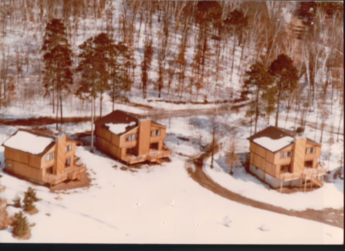 Kavanaugh's Old Cabins